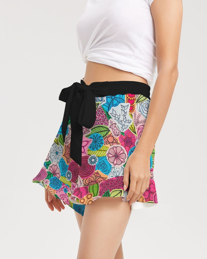 Fleurs de Printemps Women's Ruffle Shorts