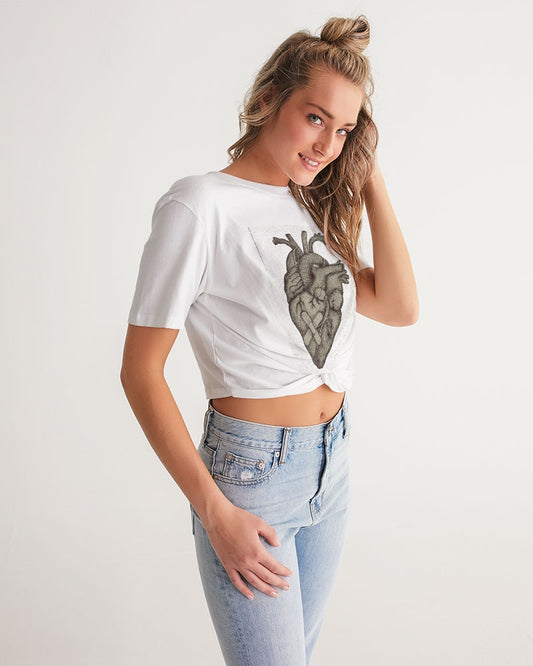 CrossHatched Heart Women's Twist-Front Cropped Tee