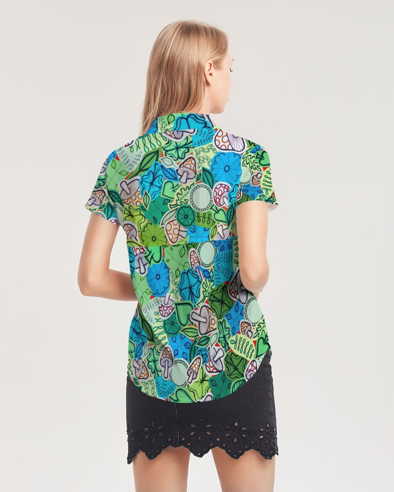 Fleurs et Trèfles Women's Short Sleeve Button Up