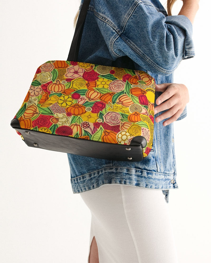 Citrouilles et Fleurs Shoulder Bag