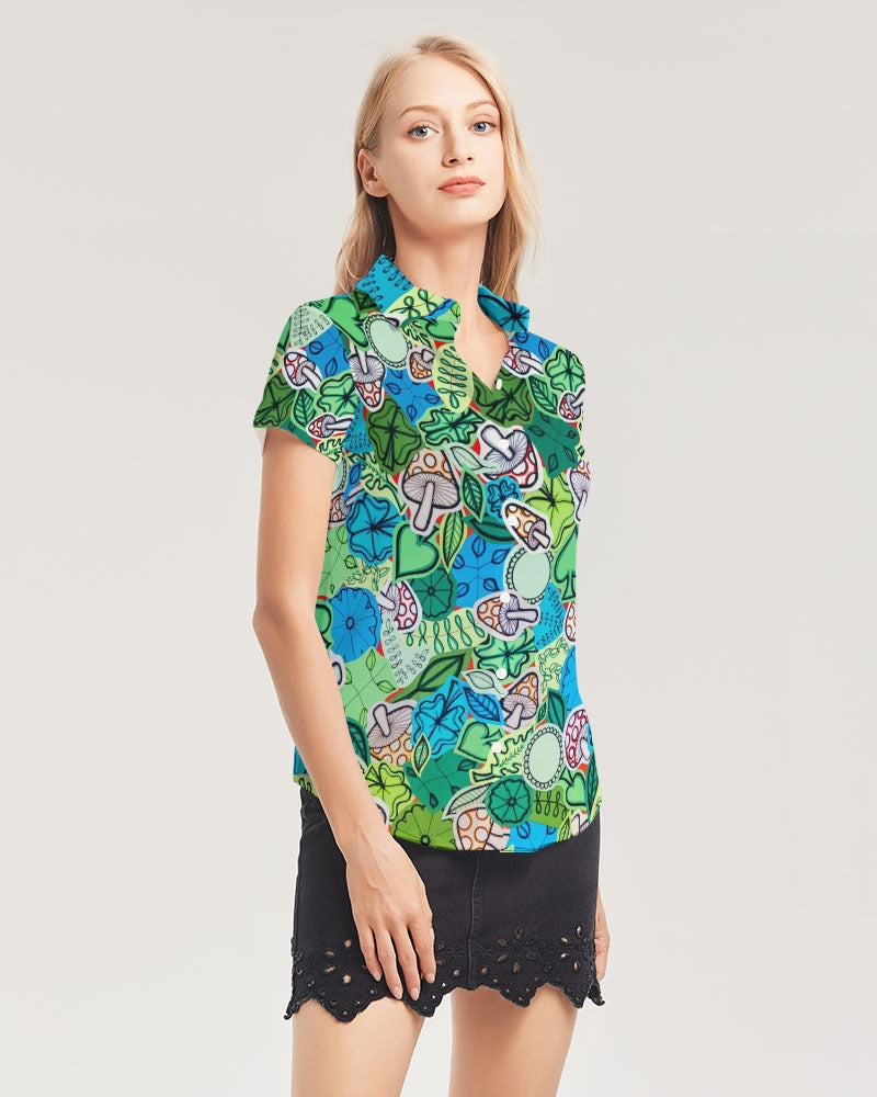 Fleurs et Trèfles Women's Short Sleeve Button Up