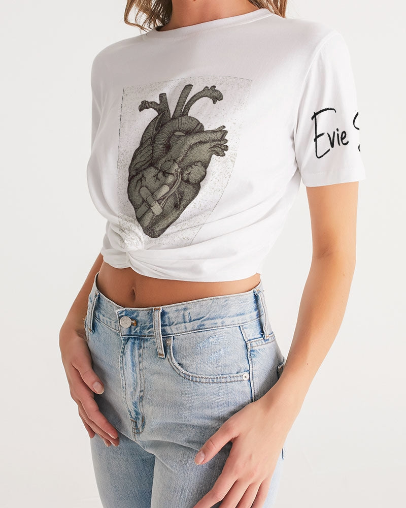 CrossHatched Heart Women's Twist-Front Cropped Tee